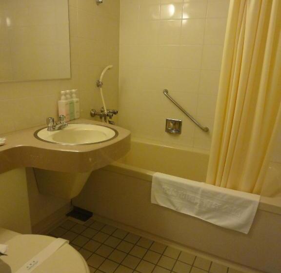Четырехместный Номер Стандарт, Hiroshima International Youth House Jms Aster Plaza