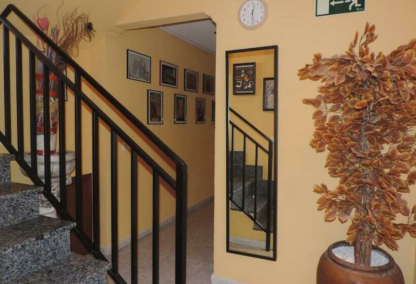 Номер Стандарт, Hostal Sali