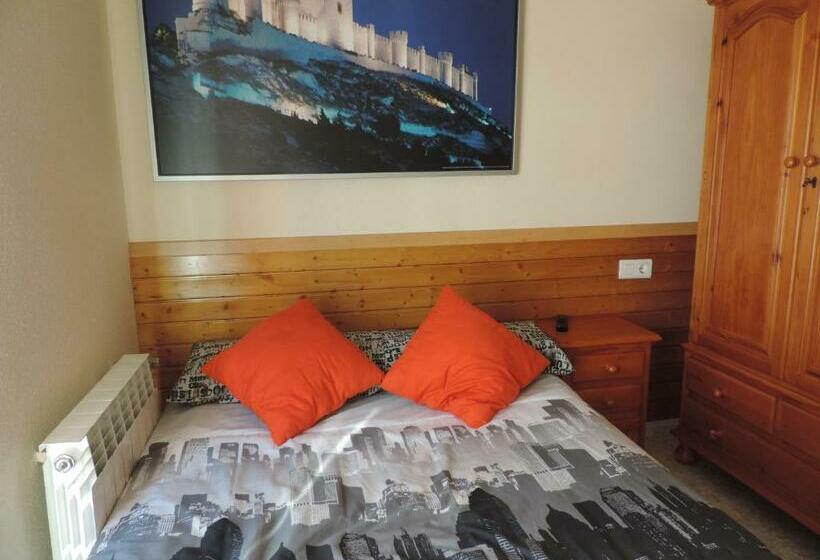 Номер Стандарт Индивидуальный, Hostal Sali