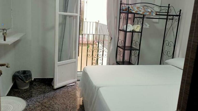 스탠다드 룸 공동 욕실, Old Center Inn Alicante