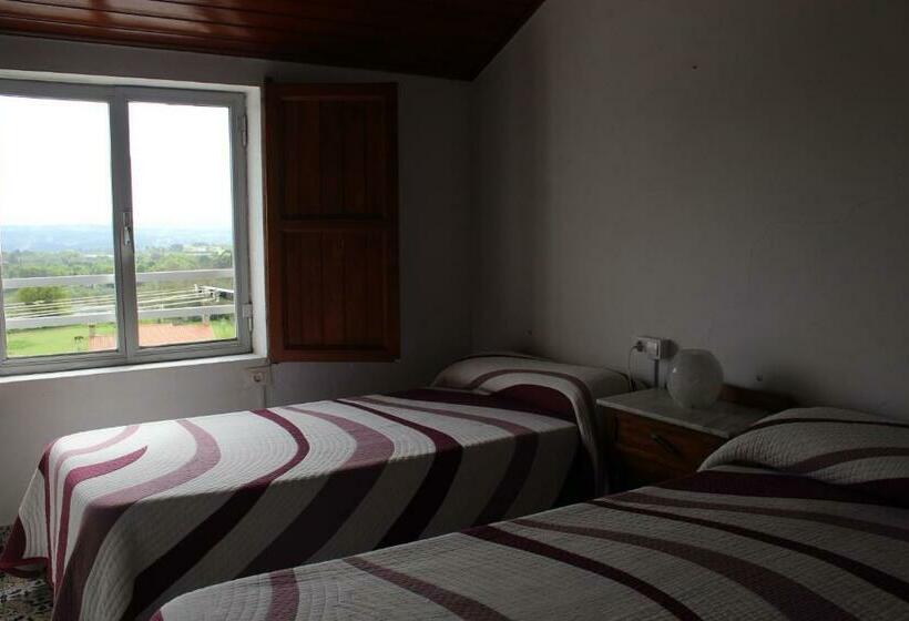 Номер Стандарт, Albergue Turistico Silleda