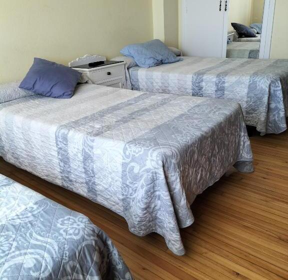 חדר סטנדרט לשלושה, Albergue Turistico Silleda