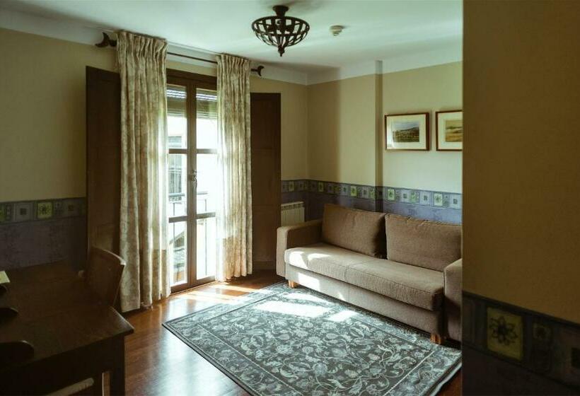 Полулюкс, El Tiempo Recobrado   Hotel De Silencio Y Relax