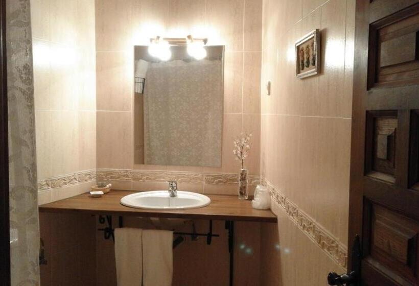 Номер Стандарт с Террасой, Hostal Rural Cumbres De Castilla