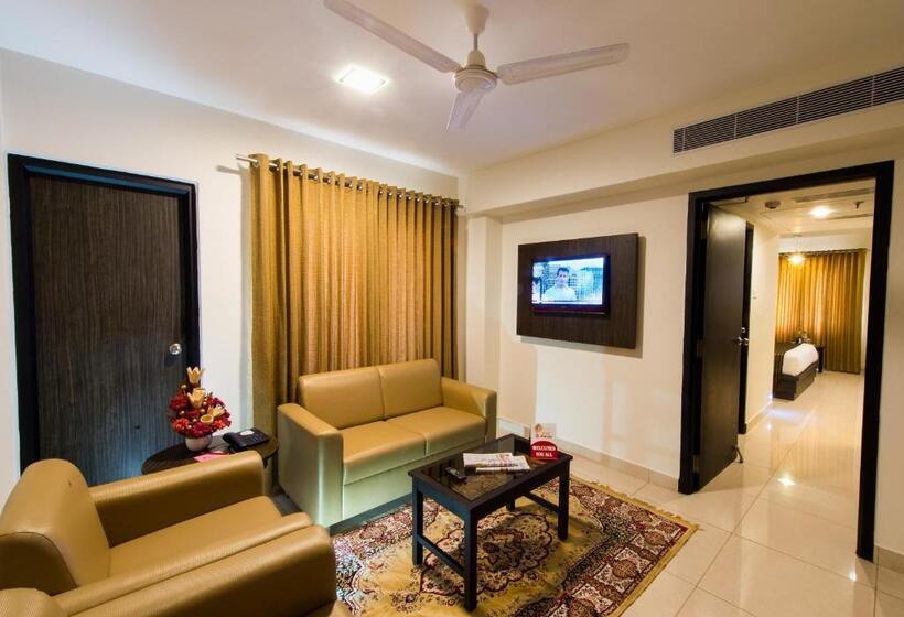 Номер Стандарт, Plazza Hotel , Trichy
