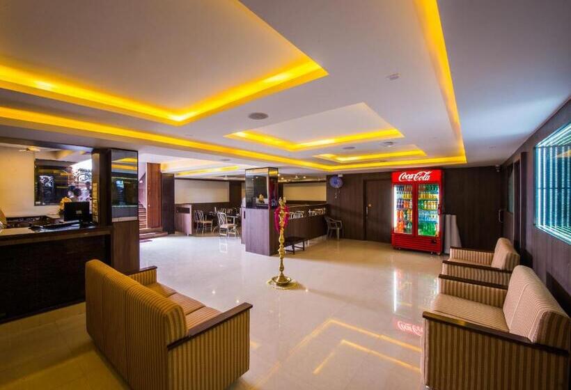 Люкс с Балконом, Plazza Hotel , Trichy