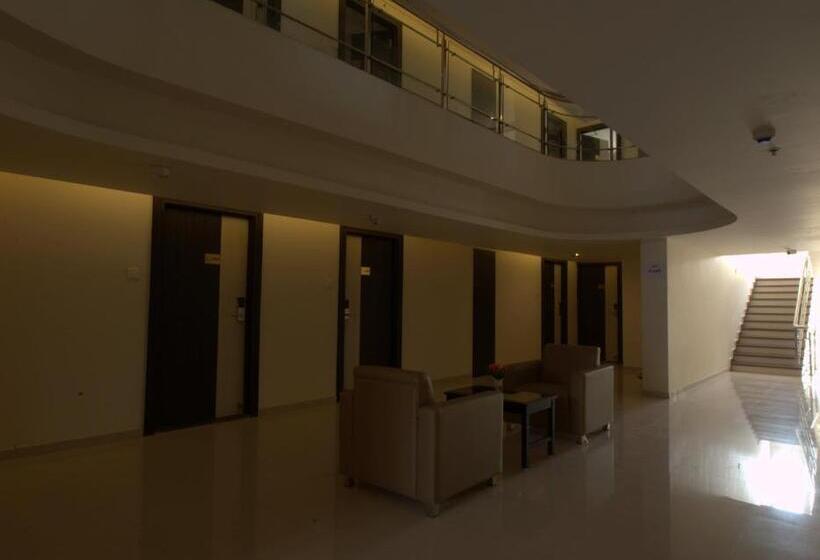 Люкс с Балконом, Plazza Hotel , Trichy
