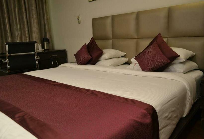 エクゼクティブルーム, Sobti Continental Bareilly