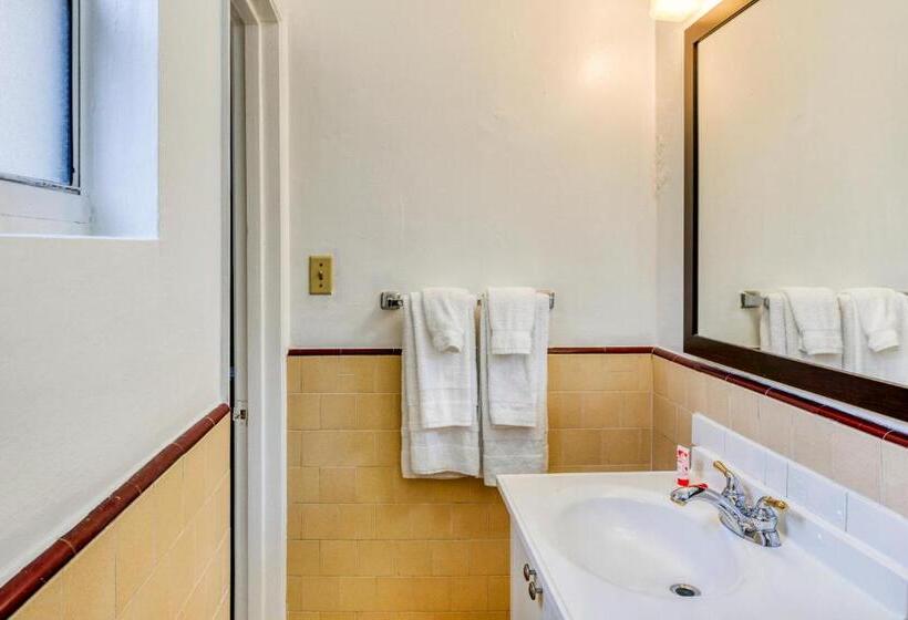 标准间, Gateway Motel