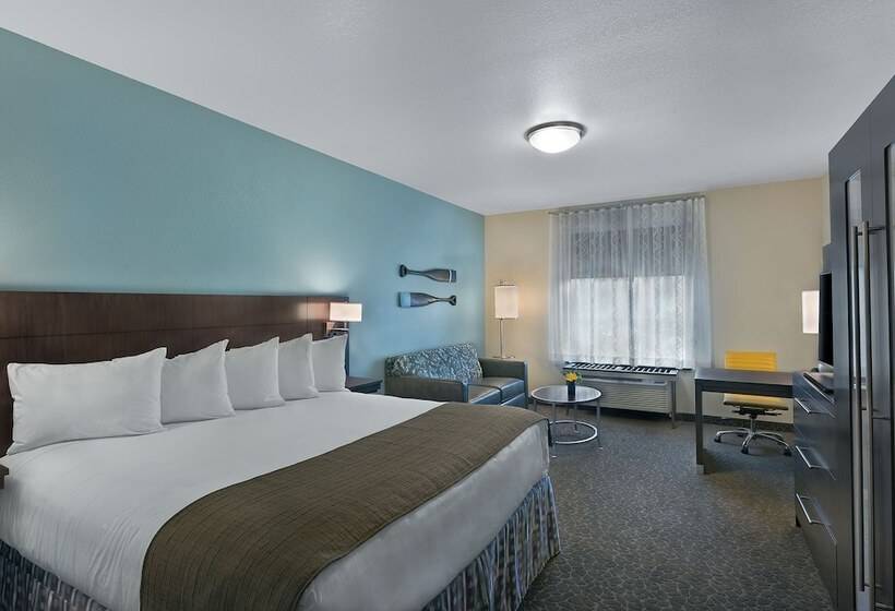 جناح, Oxford Suites Bellingham