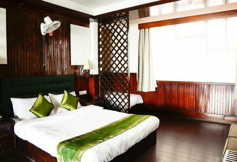 수피리어 패밀리 룸, The Nettle And Fern Hotel Gangtok