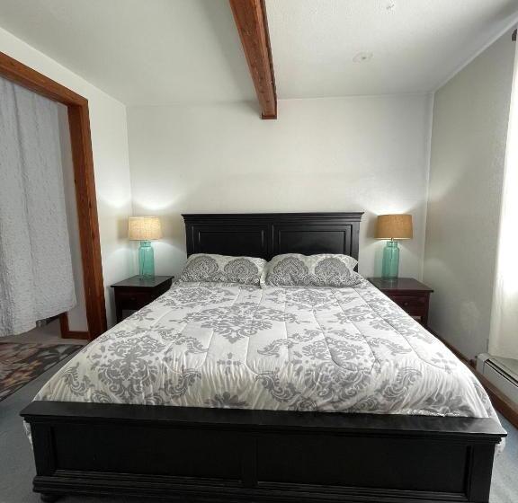 Апартаменты 2 Спальни, Adventures Vacation Rentals