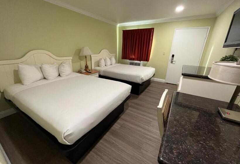 Номер Стандарт, American Inn   Grover Beach   Pismo Beach