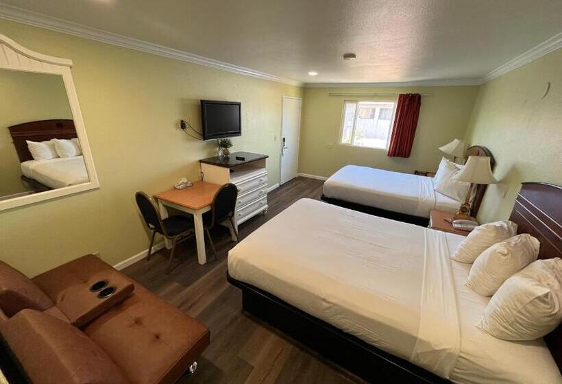 Номер Deluxe, American Inn   Grover Beach   Pismo Beach