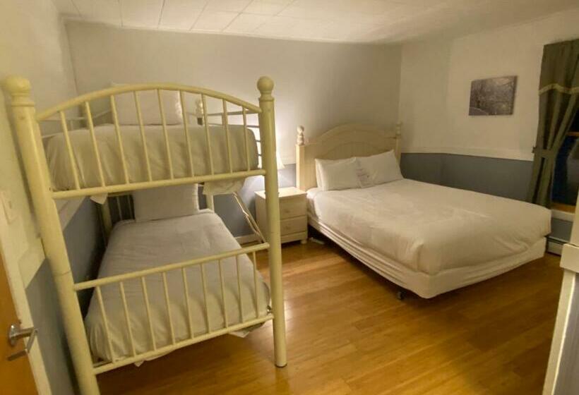 Четырехместный Номер Классик, Bromley View Inn
