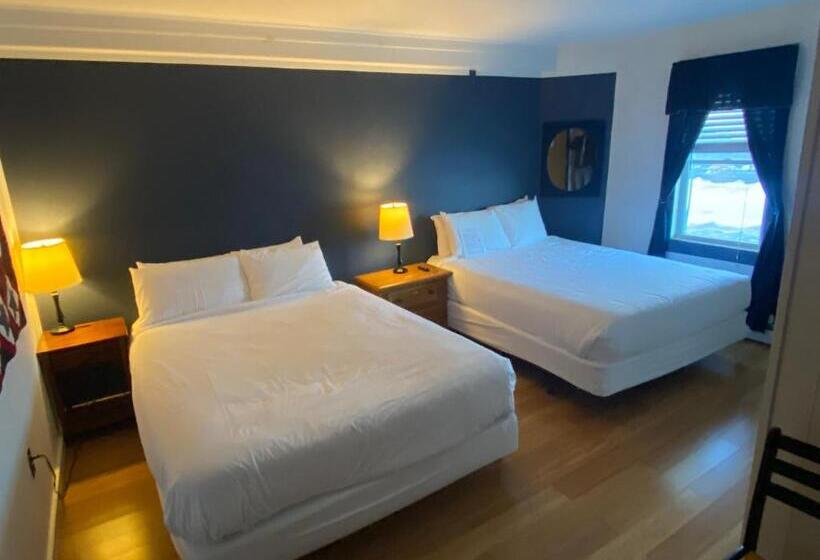 Четырехместный Номер Классик, Bromley View Inn