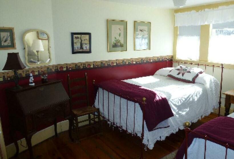 标准间, Spruce Moose Lodge