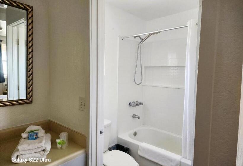 Номер Стандарт, Rose S Motel