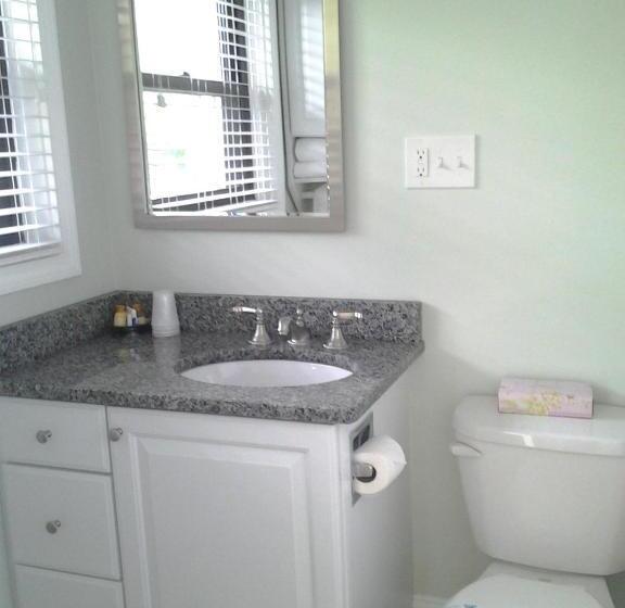 اتاق استاندارد با بالکن و چشمانداز دریا, Surf & Sand Beach Motel