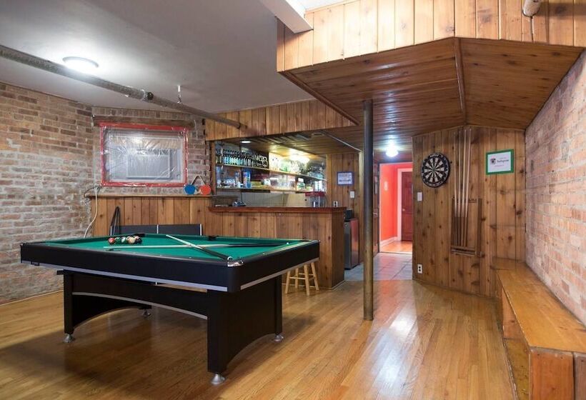 Cama em Quarto Compartilhado, Wrigley Hostel   Chicago