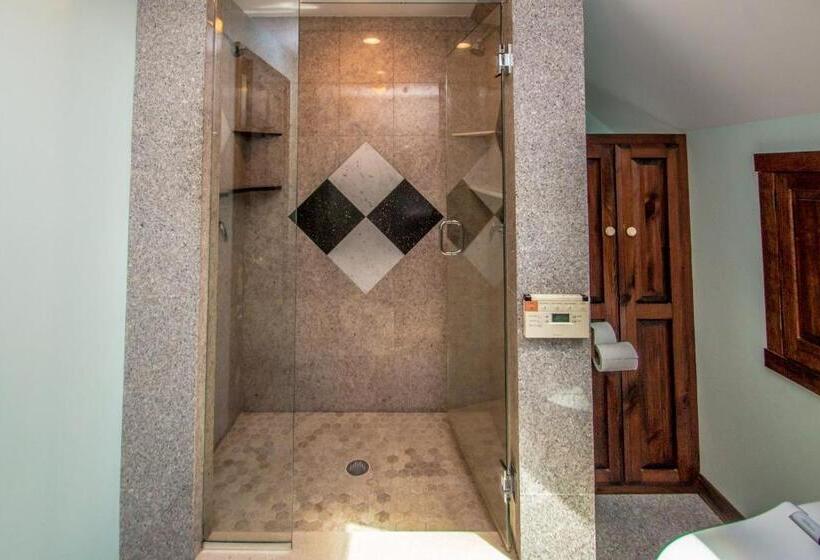 Номер Стандарт с Гостиной, Adventure Suites