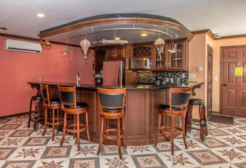 Номер Стандарт с Гостиной, Adventure Suites