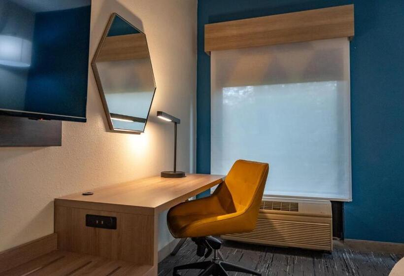 Номер Стандарт Кровать Кинг Адаптированный для Инвалидов, Holiday Inn Express Hotel & Suites West Chester, An Ihg