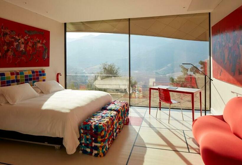 سوییت, Vik Chile