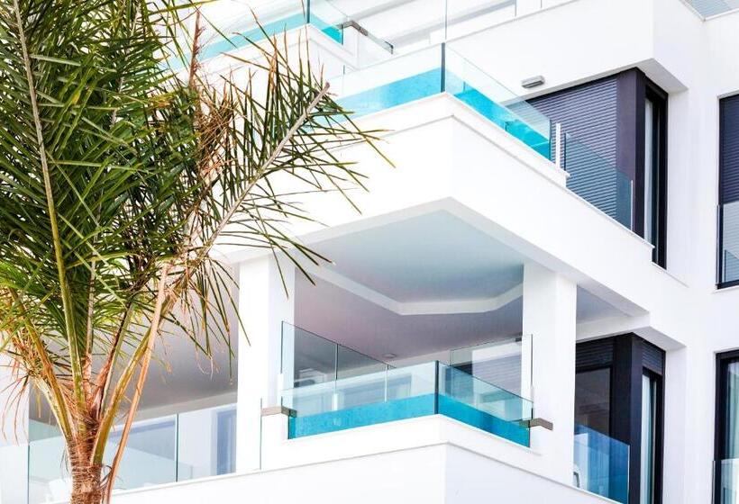 Апартаменты 2 Спальни с Бассейном, Seaview Residence With Private Pool