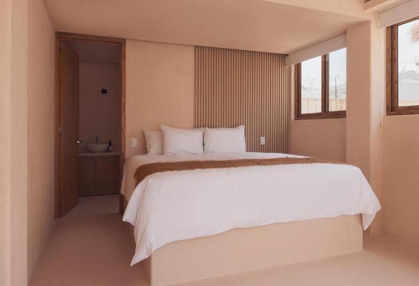 キングサイズベッドのスタンダードルーム, Xeno Hotel Boutique