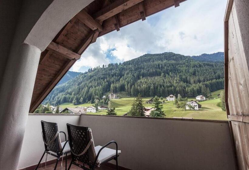 Четырехместный Номер Стандарт, Garni Villa Park