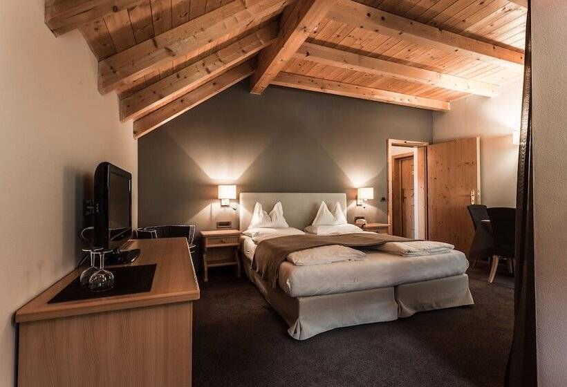 Четырехместный Номер Стандарт, Garni Villa Park