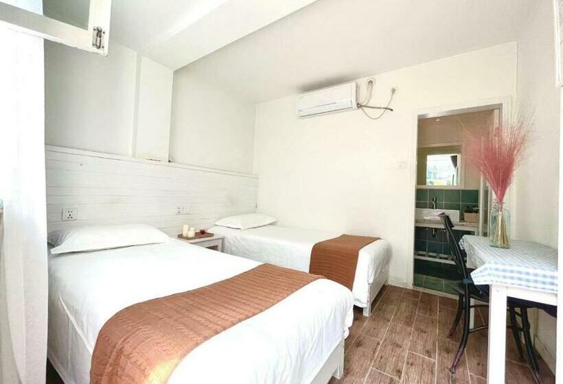 اتاق استاندارد, Peking Station Youth Hostel