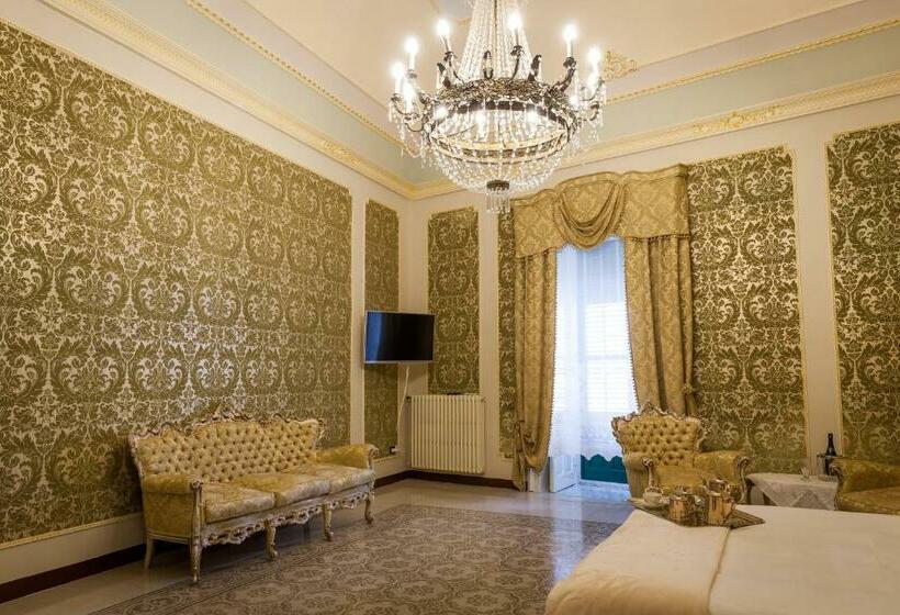 اتاق لوکس, Palazzo Montalbano