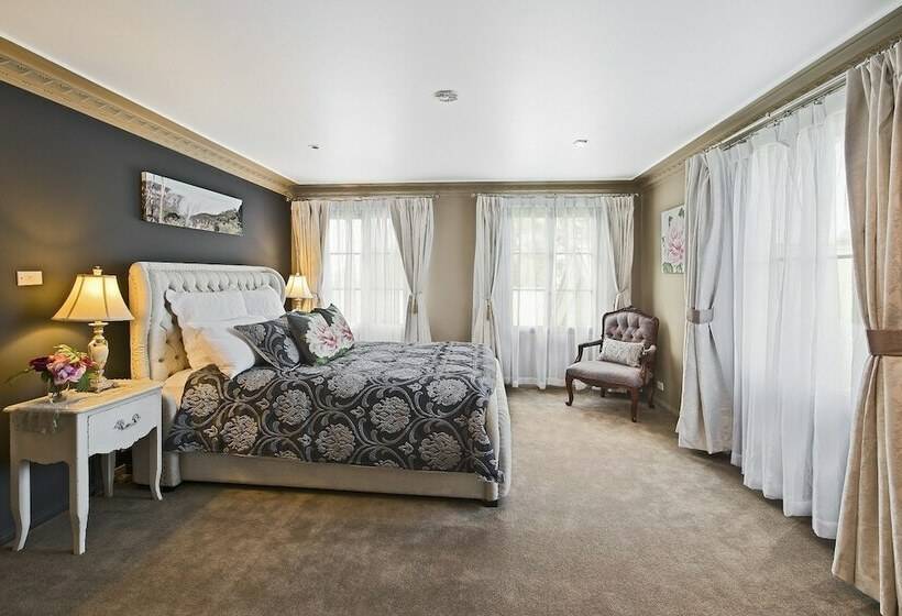 豪华套房, Mountainside B&b