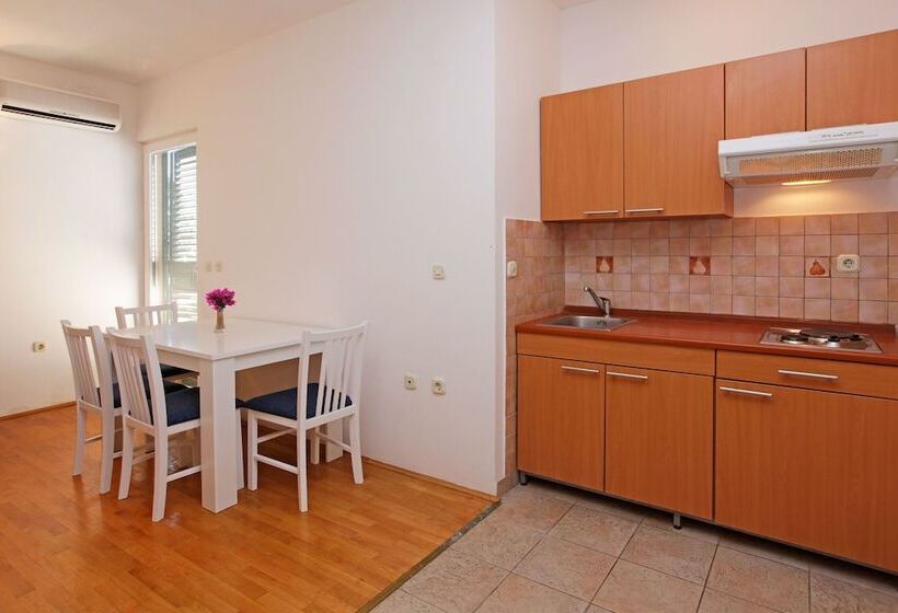 آپارتمان 1 خوابه, Apartments Vala