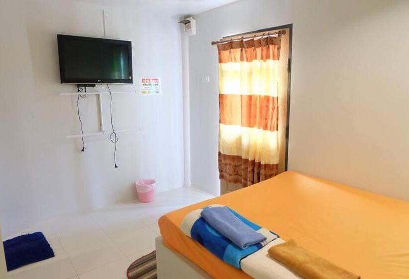 اتاق کلاسیک چهارنفره, Boon Nam Fah Resort