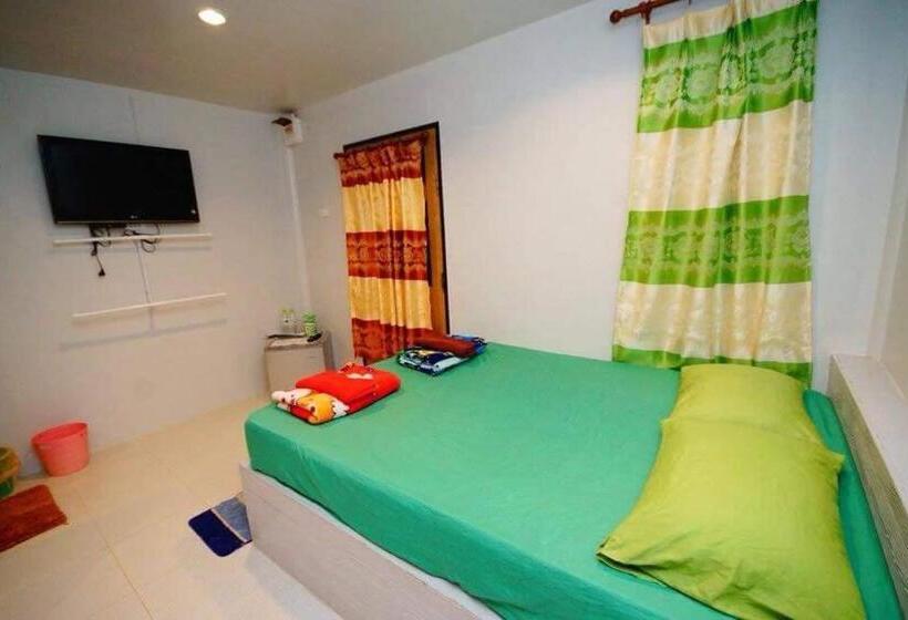 اتاق کلاسیک چهارنفره, Boon Nam Fah Resort