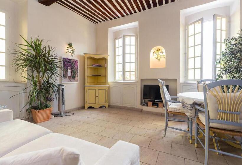 침실 1개 아파트, Very Charming Studio Apartment On Port In Cannes A Short Walk To Palais With Aircon And Internet 411