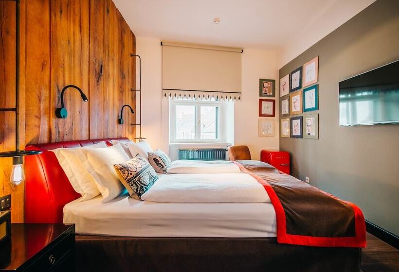 اتاق لوکس, Pest Buda Design