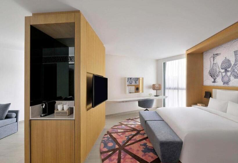 سوئیت جونیور با تخت بزرگ, Mövenpick Hotel & Apartments Ghala Muscat