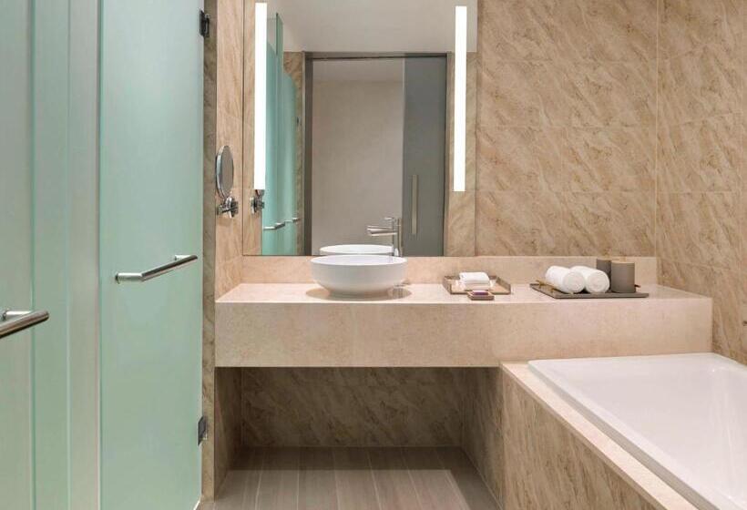 اتاق لوکس, Mövenpick Hotel & Apartments Ghala Muscat