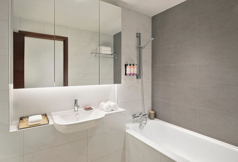 اتاق لوکس, Mövenpick Hotel & Apartments Ghala Muscat