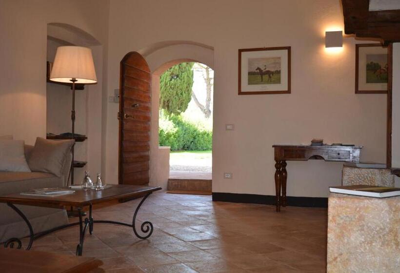 آپارتمان خانوادگی 2 خوابه, Borgo De Brandi