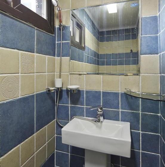غرفة قياسية فردية, Jiwoljang Guest House