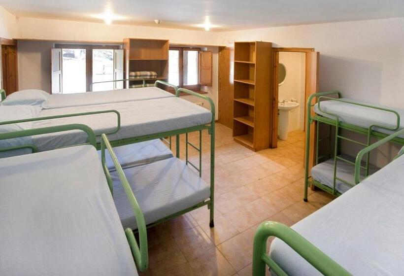 Семейный Номер, Alberg Casa De Colònies Ridolaina