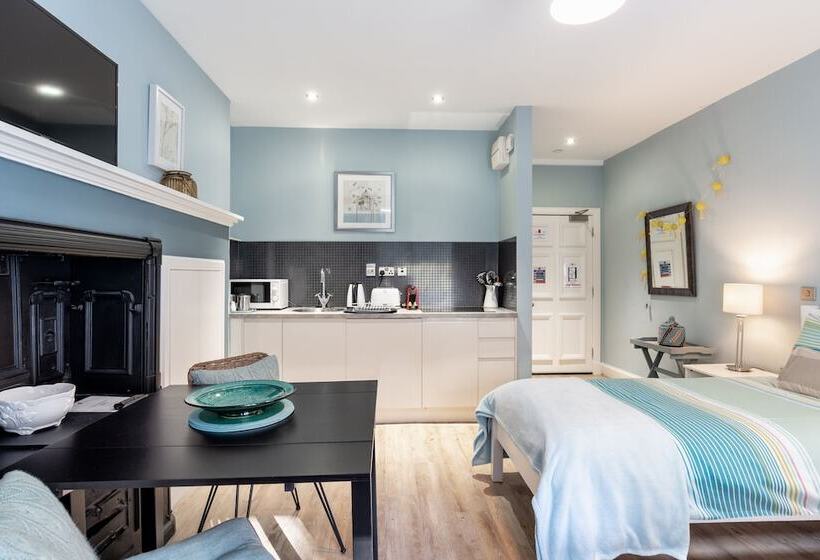 Номер Стандарт, Haymarket Apartments