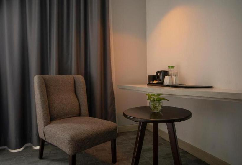 Номер Superior, Mercure Jayapura