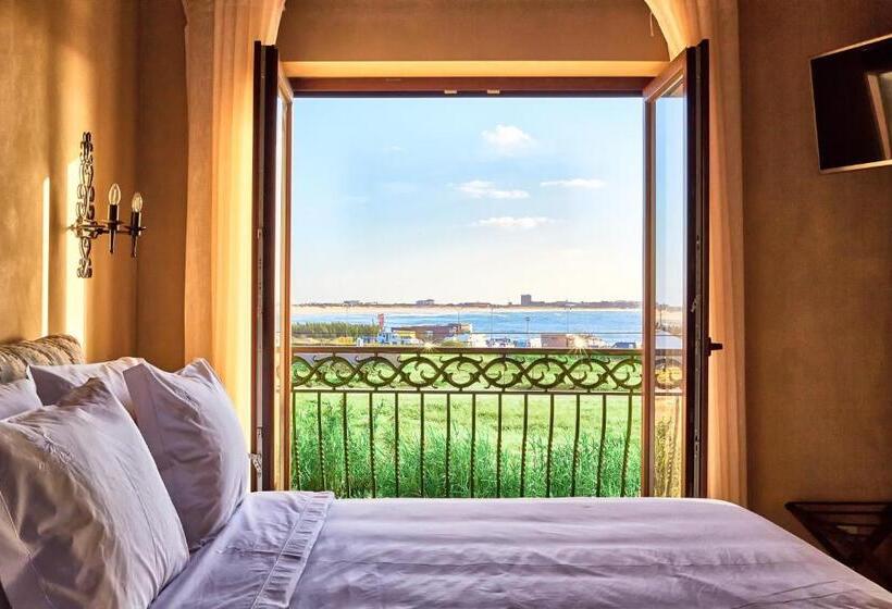 Номер Deluxe Вид на Море, Silver Coast Beach Residence