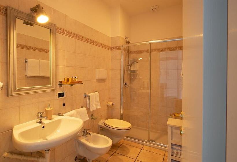 חדר משפחתי, Orso Bruno